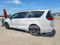 2024 Chrysler PACIFICA photo