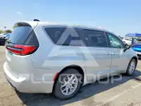 2024 Chrysler PACIFICA photo