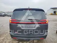 2024 Chrysler PACIFICA photo