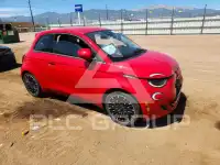 2024 Fiat 500 фото