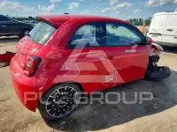 2024 Fiat 500 фото