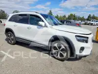 2024 Mercedes Benz GLB фото