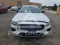 2024 Volvo S60 фото