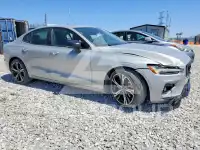 2024 Volvo S60 фото