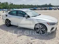 2024 Volvo S60 фото