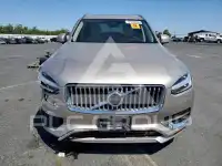 2024 Volvo XC90 фото