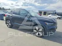 2024 Volvo XC40 photo