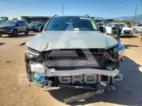 2024 Volvo XC40 фото