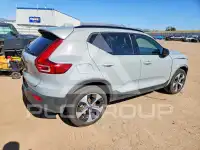 2024 Volvo XC40 фото