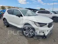 2024 Volvo XC40 фото