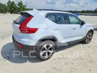 2024 Volvo XC40 photo