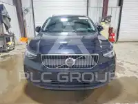 2024 Volvo XC40 фото