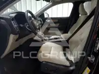 2024 Volvo XC40 фото