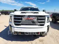 2024 GMC Sierra photo