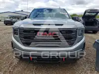 2024 GMC Sierra photo