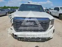 2024 GMC Sierra photo