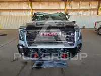 2024 GMC Sierra photo