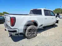 2024 GMC Sierra photo