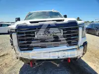 2024 GMC Sierra photo