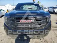 2024 GMC Sierra photo