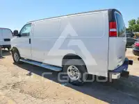 2024 GMC Savana фото