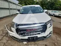 2024 GMC TERRAIN photo