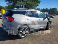 2024 GMC TERRAIN photo