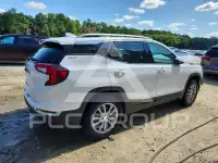 2024 GMC TERRAIN photo