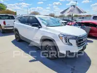 2024 GMC TERRAIN photo