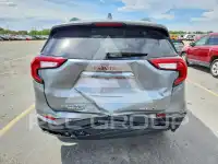 2024 GMC TERRAIN photo