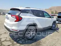 2024 GMC TERRAIN photo