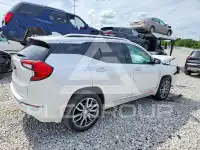 2024 GMC TERRAIN photo