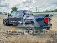 2024 GMC CANYON photo