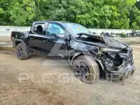 2024 GMC CANYON photo