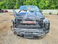 2024 GMC CANYON photo