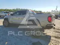 2024 GMC CANYON photo