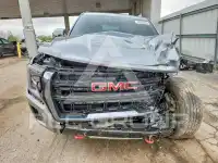 2024 GMC YUKON photo