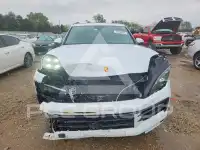 2024 Porsche Cayenne photo