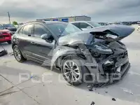 2024 Porsche MACAN photo