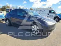 2024 Tesla Model Y фото