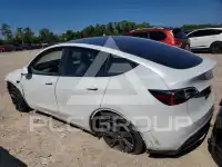 2024 Tesla Model Y фото