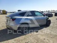 2024 Tesla Model Y photo