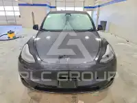 2024 Tesla Model Y фото