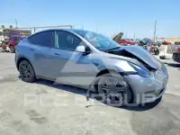 2024 Tesla Model Y фото
