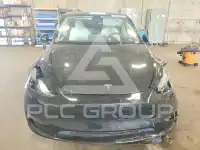 2024 Tesla Model Y фото