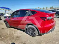 2024 Tesla Model Y фото