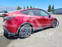 2024 Tesla Model Y фото
