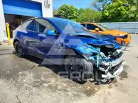 2024 Tesla Model Y фото