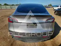 2024 Tesla Model Y фото