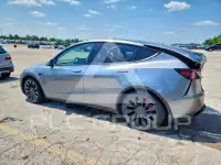 2024 Tesla Model Y фото